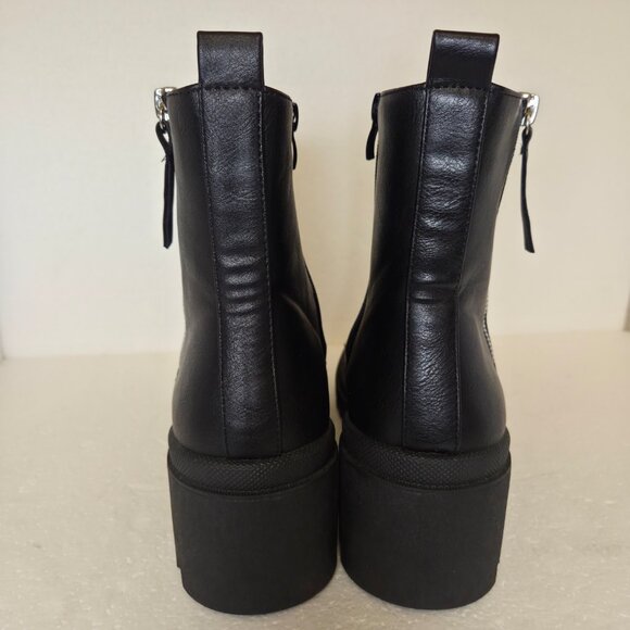 NWOT Report Women’s Black Larsa Lug Sole Ankle Boots - 7.5 - Picture 5 of 12